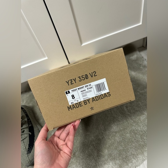 Adidas Yeezy Boost 350 V2 - Picture 9 of 9